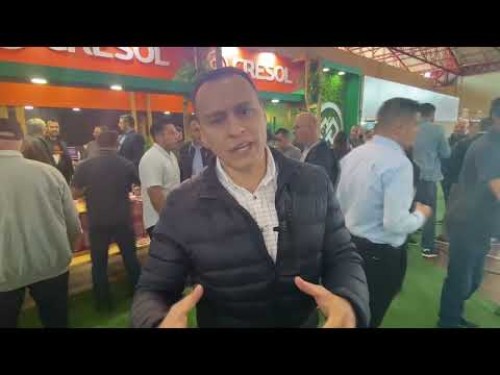 Festa do Vinho e do Queijo marca presença na Via Tecnológica do Leite expondo produtos locais