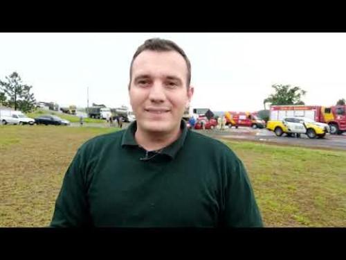 Colisão entre carro e carreta deixa uma pessoa morta em Renascença