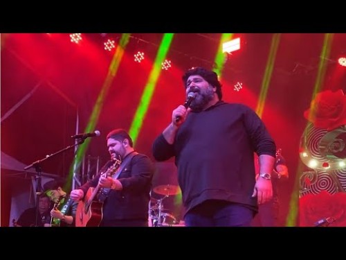 César Menotti e Fabiano emocionam público em noite de festa em Campo Erê